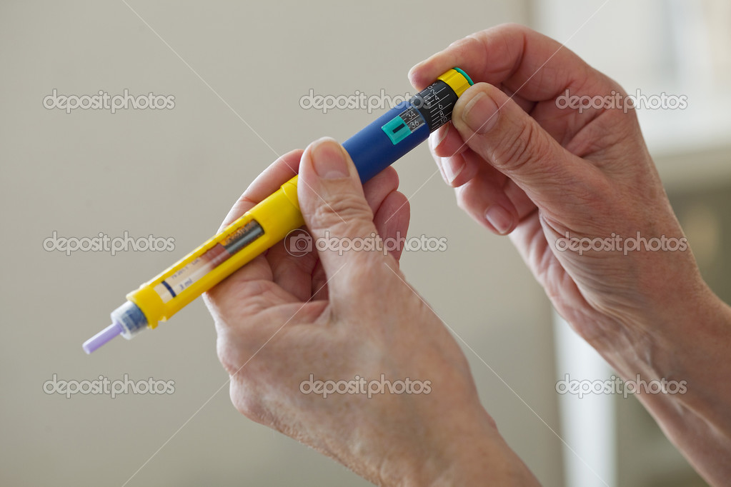 TREATING DIABETES IN ELDERLY P. — Stock Photo © imagepointfr 42557029