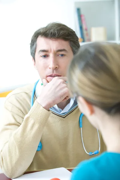 Kvinna i samråd, dialog — Stockfoto