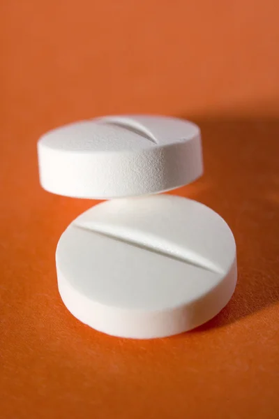 Zwei Tabletten — Stockfoto