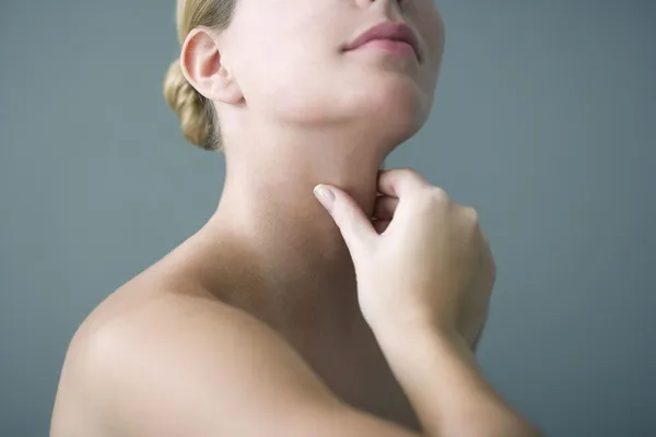 Schilddrüse. Selbstprüfung — Stockfoto