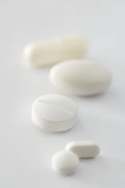 Fehér tabletta — Stock Fotó