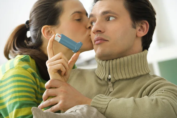 ASTHMA TREATMENT, MAN — Stock Photo, Image