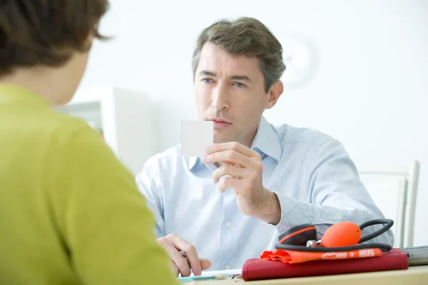 Frau in Absprache — Stockfoto