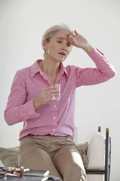 WOMAN WITH HOT FLUSH — Stock Photo, Image