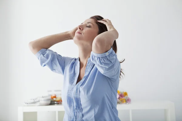 WOMAN BEING MASSAGED — Stock Photo, Image