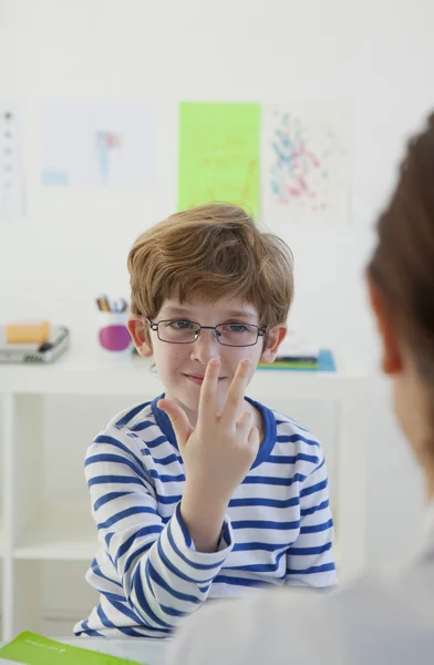 Kind in de logopedie — Stockfoto