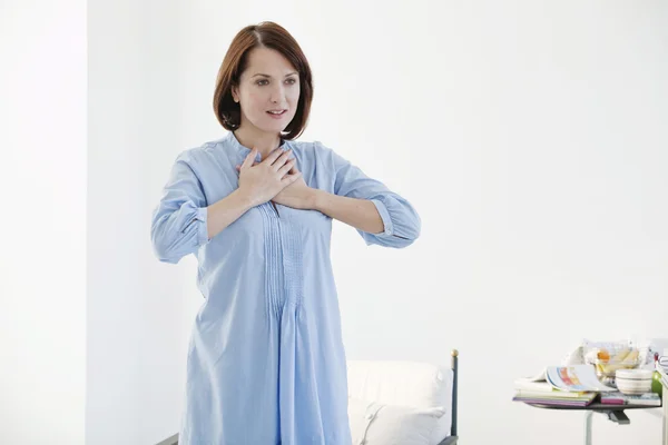 Woman breathing — Stock Photo, Image