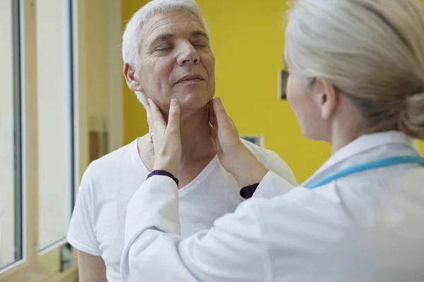 Lymfkörtel, äldre Person — Stockfoto