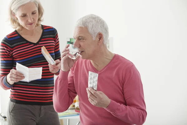 TRATAMENTO DE COLESTEROL, ELDERLY — Fotografia de Stock