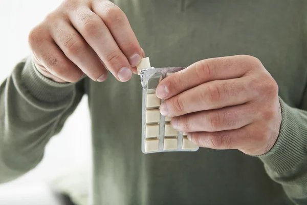 HOMBRE DE TRATAMIENTO DE FABRICACIÓN — Foto de Stock