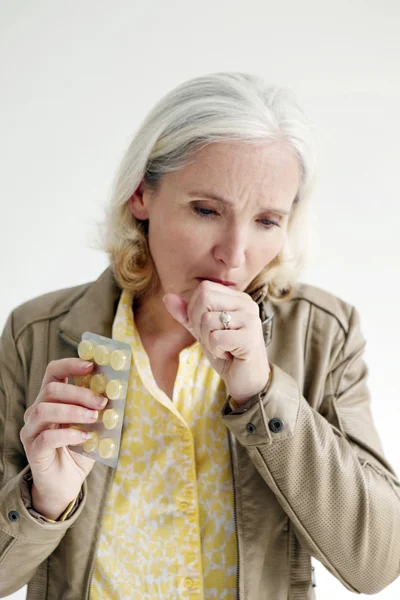 Donna con mal di gola — Foto Stock