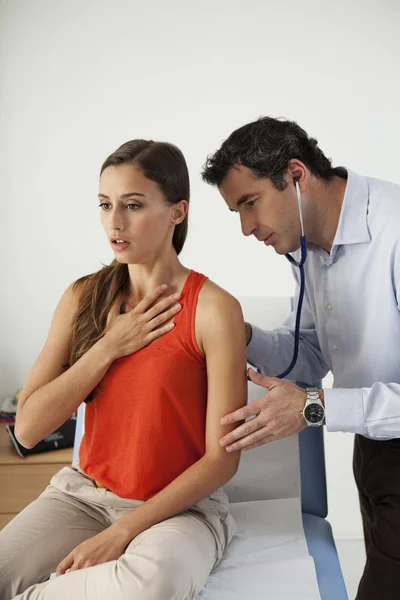 AUSCULTATION, WOMAN — Stock Photo, Image