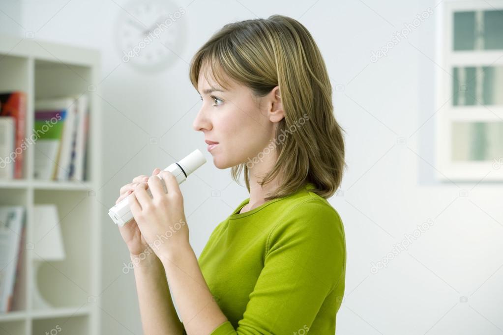 BREATHING, SPIROMETRY IN A WOMAN