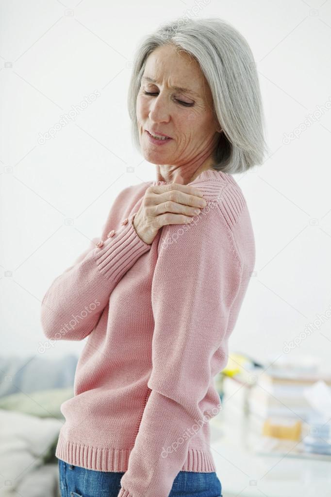 SHOULDER PAIN IN AN ELDERLY P. Stock Photo by ©imagepointfr 44396167