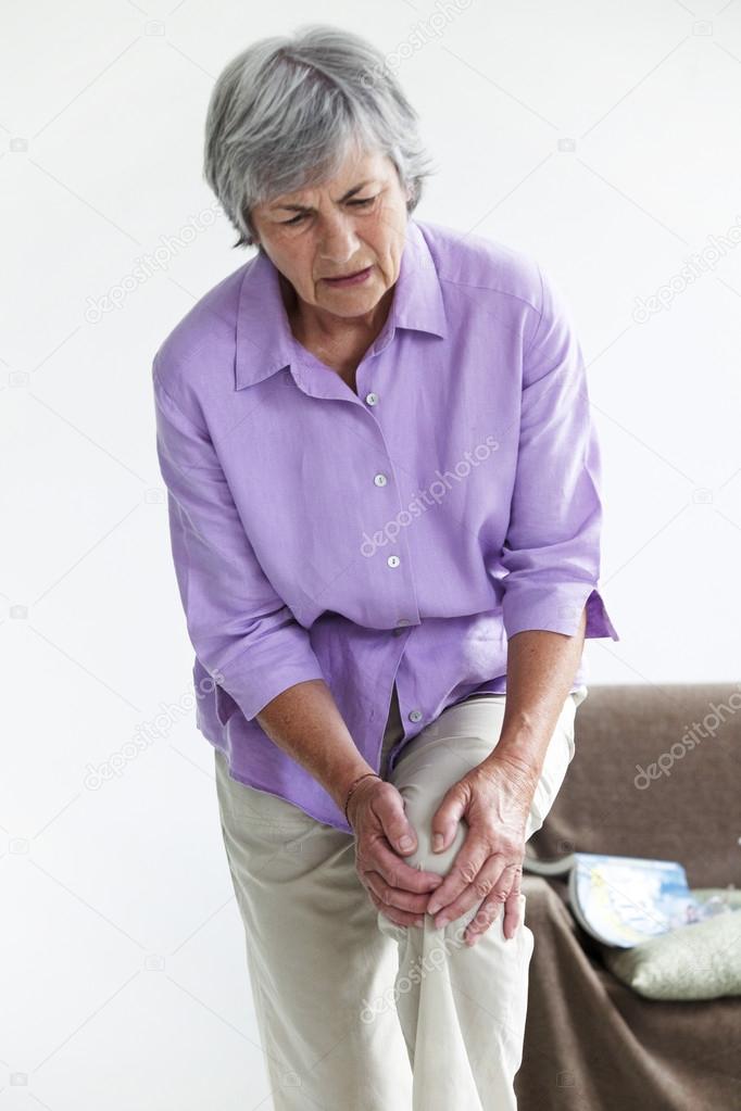 Knee PAIN IN AN ELDERLY PERSON