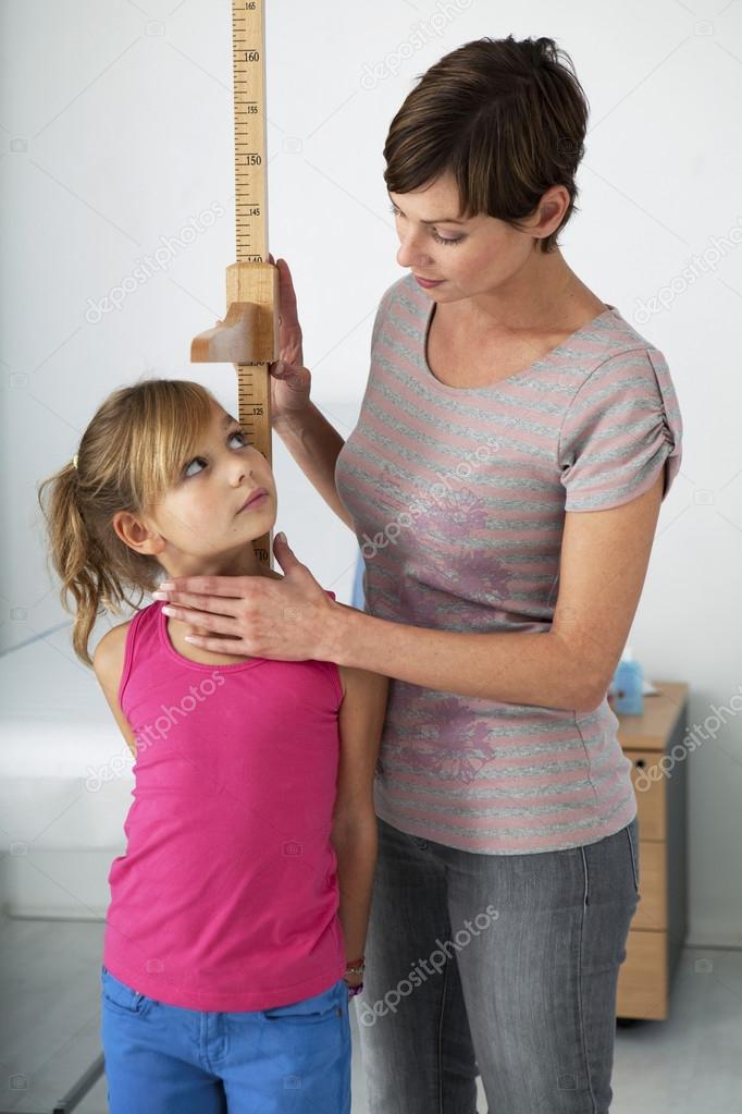MEASURING HEIGHT IN A CHILD