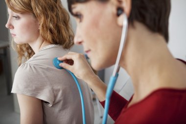 oskültasyon, kadın