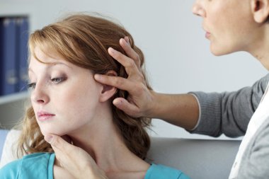 Dermatoloji istişare kadın