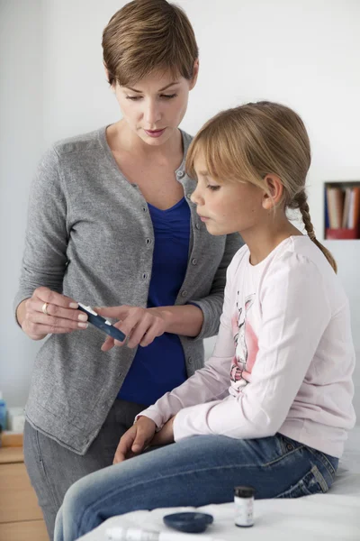 CONSULTA DE DIABETES PARA NIÑOS — Foto de Stock