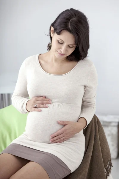 Mujer embarazada. — Foto de Stock