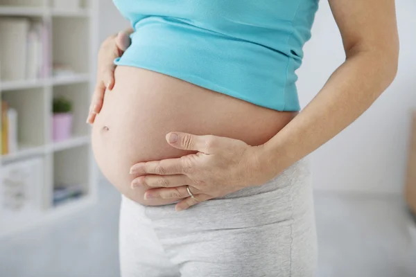 Mujer embarazada. — Foto de Stock