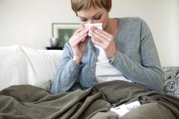 SICK WOMAN — Stock Photo, Image