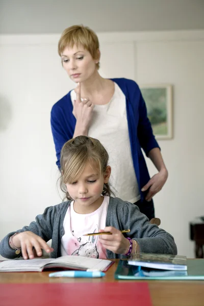 CHILD DOING HOMEWORK — Stock Photo, Image