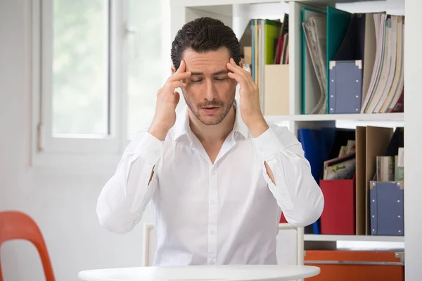 Uomo Che Soffre Mal Testa — Foto Stock