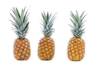 Beyaz arkaplanda izole edilmiş ananas