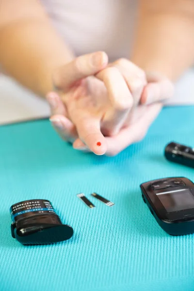 Close Finger Drop Blood Measure Its Sugar Level Diabetic Kit — Photo