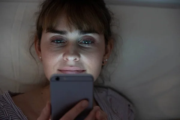 Woman Night Admiring Her Lit Smartphone Addictive Behavior — Stock Photo, Image