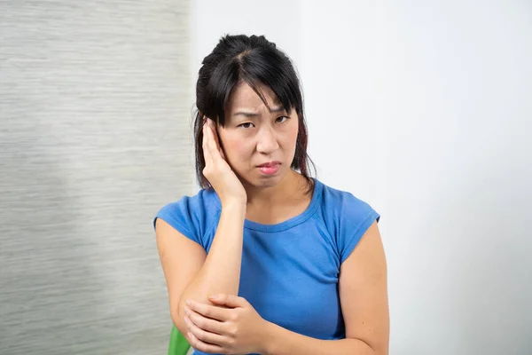 Asian Woman Having Earache — Stock Fotó