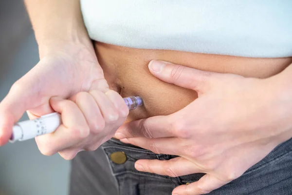 Close Hands Stomach Diabetic Woman Giving Herself Insulin Injection — Stok fotoğraf