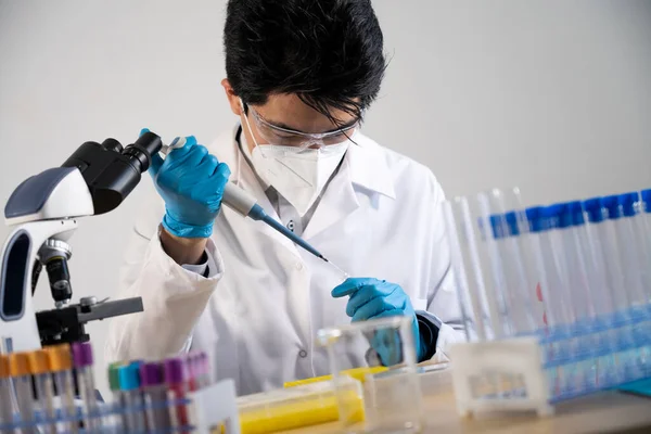 Laboratory Assistant Conducting Experiments Laboratory Research — Foto Stock