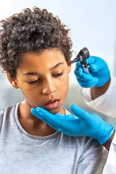 Otoscope Examination Physician Performing Ear Examination Visit Boy — Zdjęcie stockowe