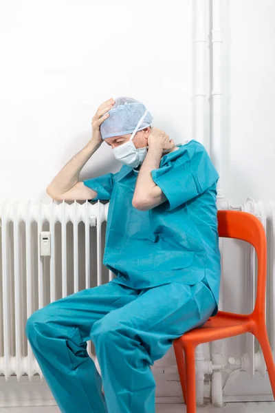 Surgeon Exhausted His Work — Stockfoto