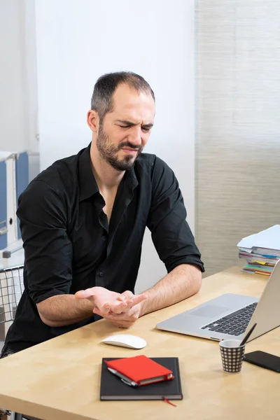 Man His Desk Hand Wrist Pain — Stock fotografie