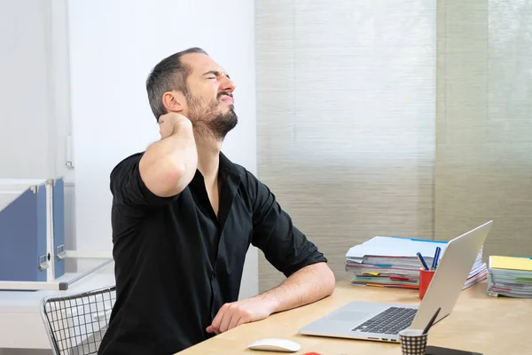 Man His Desk Neck Pain — Zdjęcie stockowe