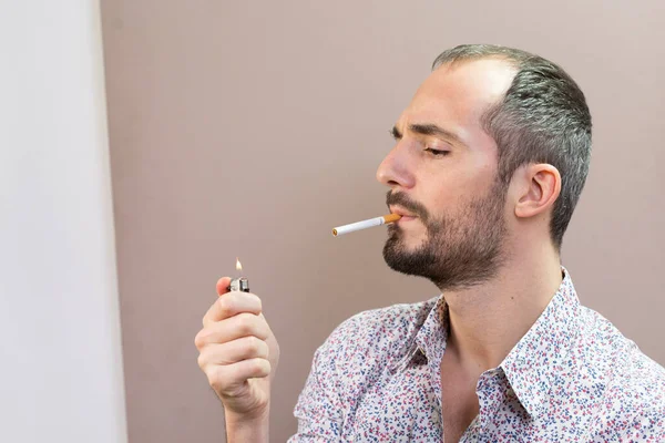 Man Who Tempted Smoke Again Having Given Smoking — Stok fotoğraf