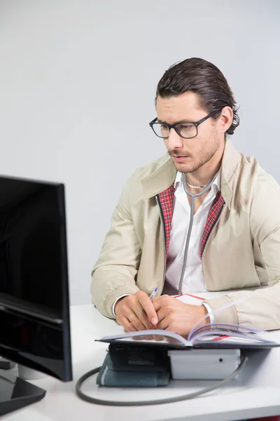 Doctor Front Laptop — Stock Photo, Image