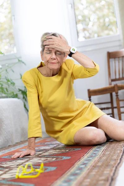 Elderly Woman Her Floor Having Fallen — Foto de Stock