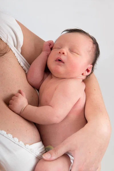 Asleep Baby Mother Arms — Stockfoto