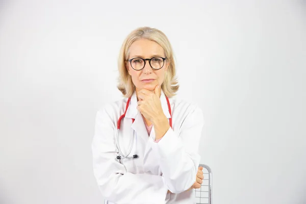 Female Doctor Her Fifties — Zdjęcie stockowe