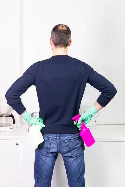 Man Using Cleaning Products Clean — Foto Stock