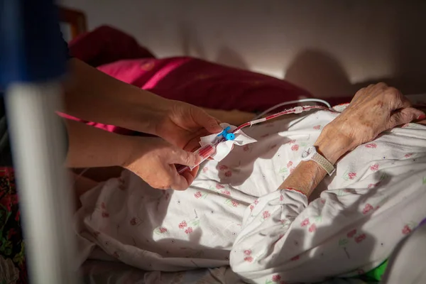 Nurse Takes Blood Sample Cancer Patient — Fotografia de Stock