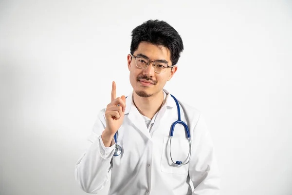 Joven Asiático Médico Retrato — Foto de Stock