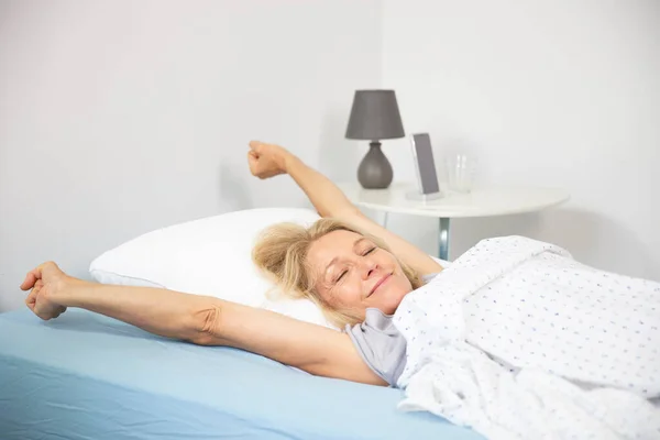 Woman Waking Her Bed Stretching — Stock Photo, Image
