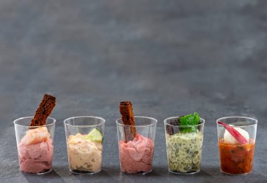 Verines online. close-up view