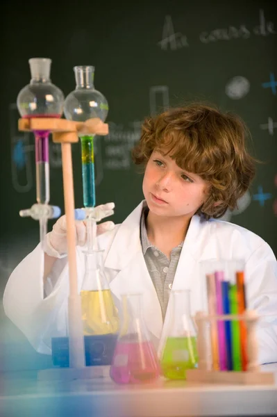 Middle School Boy Chemical Class — Stock Photo, Image