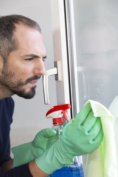 Man Cleaning Window — Stock Photo, Image
